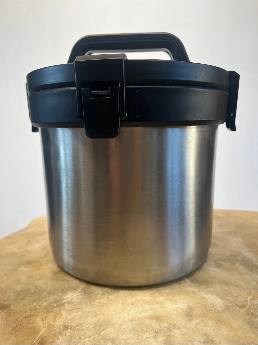 Stanley Adventure Stay-Hot Camp Crock 3 Qt Insulated Food Jar Stainless Steel - Picture 2 of 5